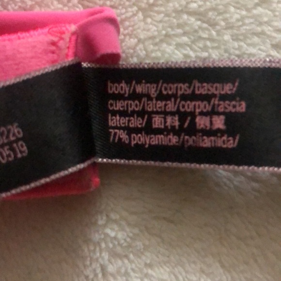 VERY SEXY VICTORIA’S SECRET BRA - Picture 4 of 10